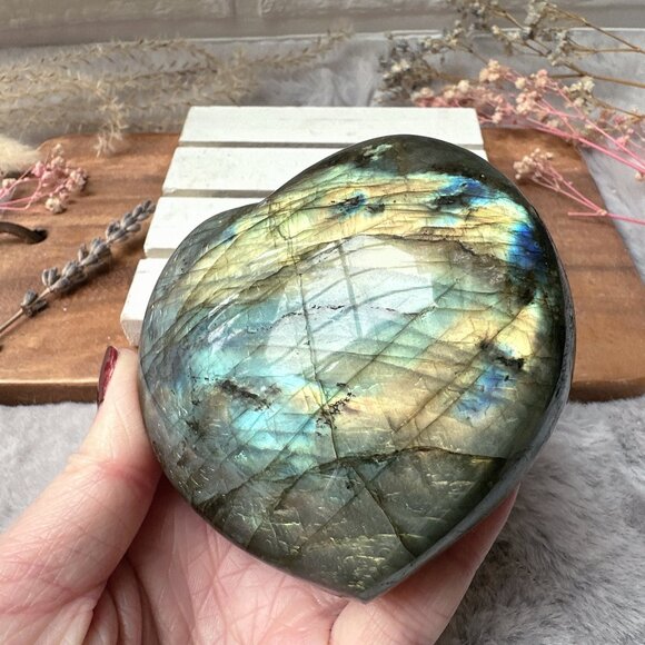 Beautiful Labradorite Heart - Picture 7 of 8